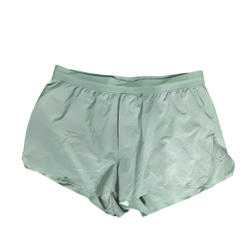 Lululemon women’s shorts